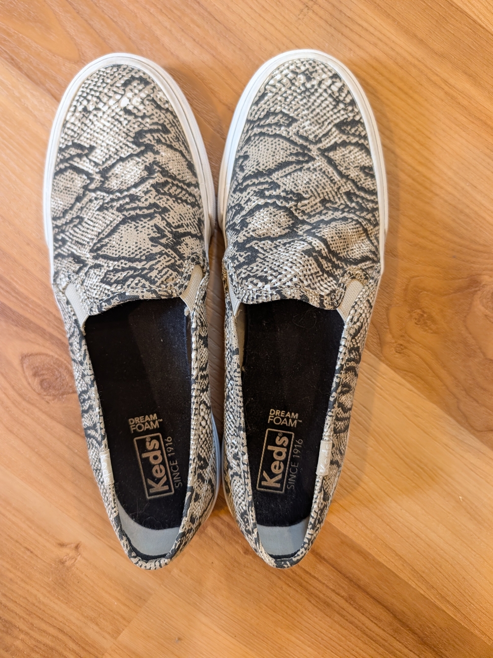 Keds Women's Double Decker Animal Pack Sneaker size 8